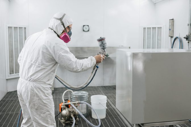 Peintures hydrosolubles en industrie : quels équipements compatibles ?